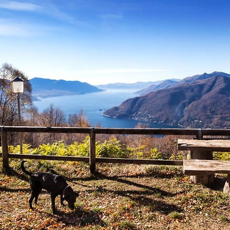 Casa Del Borgo "Aria & Acqua" Sul Lago Maggiore Maccagno Buitenkant foto