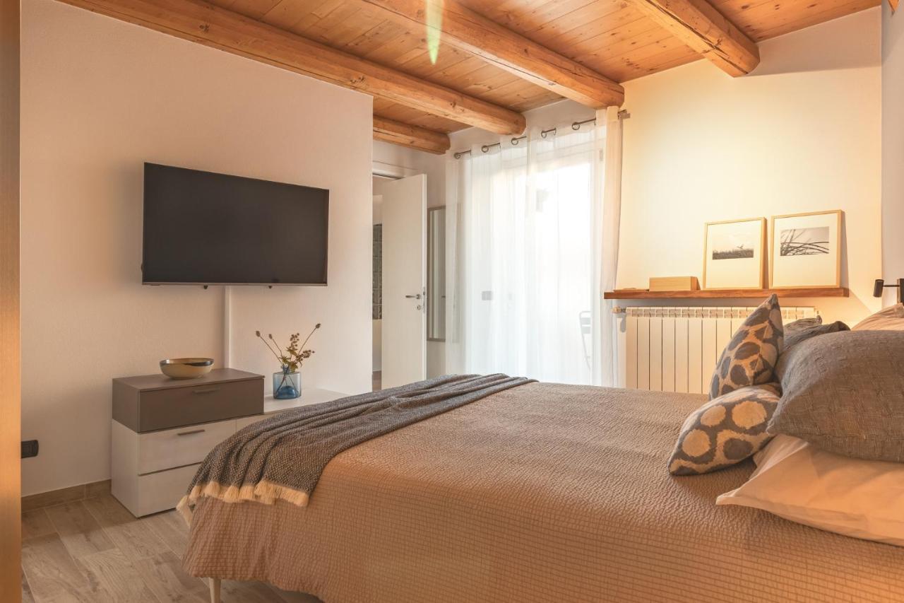 Casa Del Borgo "Aria & Acqua" Sul Lago Maggiore Maccagno Buitenkant foto