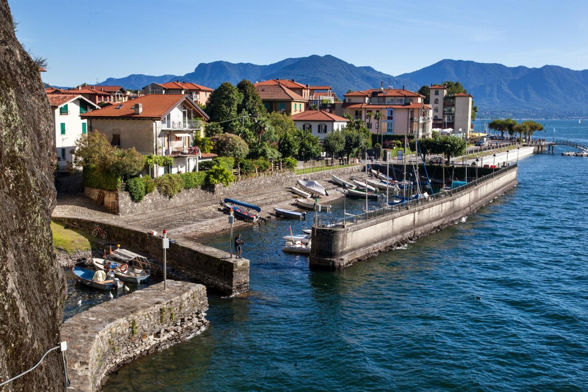 Casa Del Borgo "Aria & Acqua" Sul Lago Maggiore Maccagno Buitenkant foto