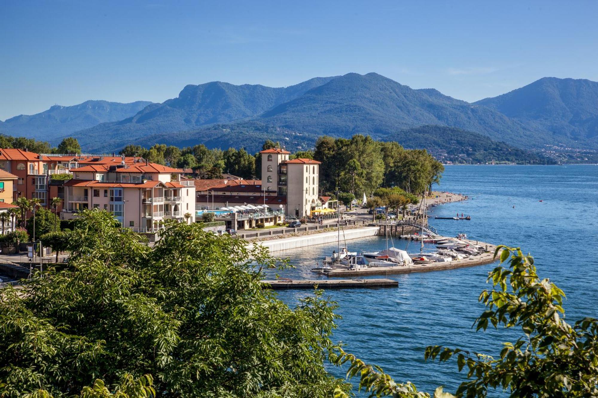 Casa Del Borgo "Aria & Acqua" Sul Lago Maggiore Maccagno Buitenkant foto