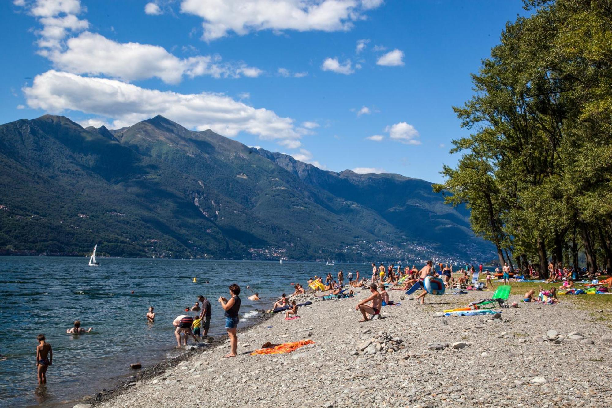 Casa Del Borgo "Aria & Acqua" Sul Lago Maggiore Maccagno Buitenkant foto