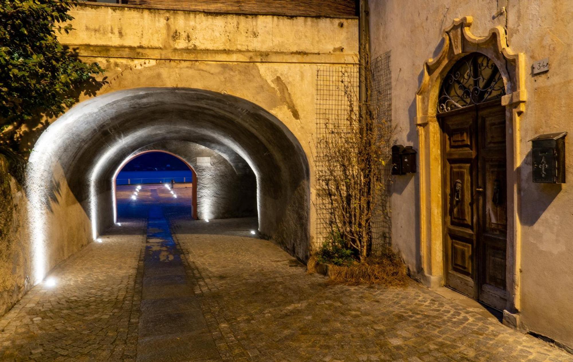 Casa Del Borgo "Aria & Acqua" Sul Lago Maggiore Maccagno Buitenkant foto