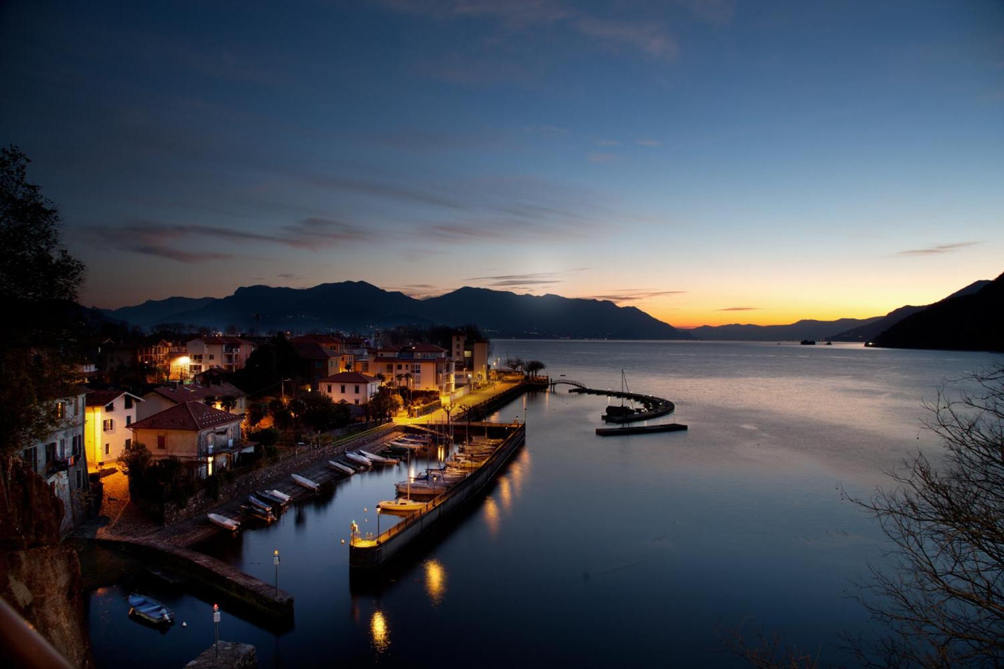 Casa Del Borgo "Aria & Acqua" Sul Lago Maggiore Maccagno Buitenkant foto