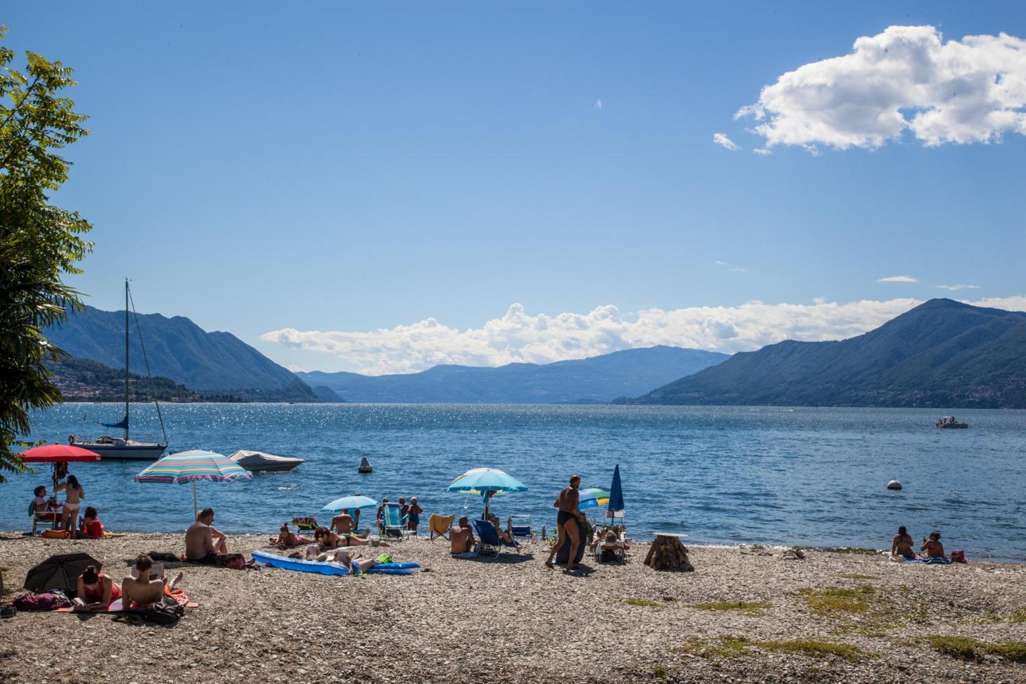 Casa Del Borgo "Aria & Acqua" Sul Lago Maggiore Maccagno Buitenkant foto
